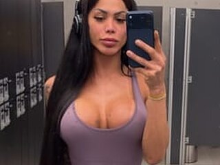 Gaby Bella